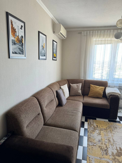 Сдам аренда 2-комн квартира на Зозулина