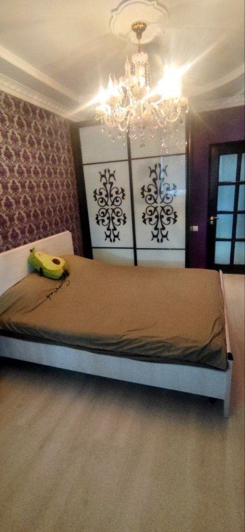 Сдам 3-комн квартиру на Анри Барбюса