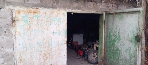 Продам 4-х комнатную квартиру в городе Зимогорье!!!