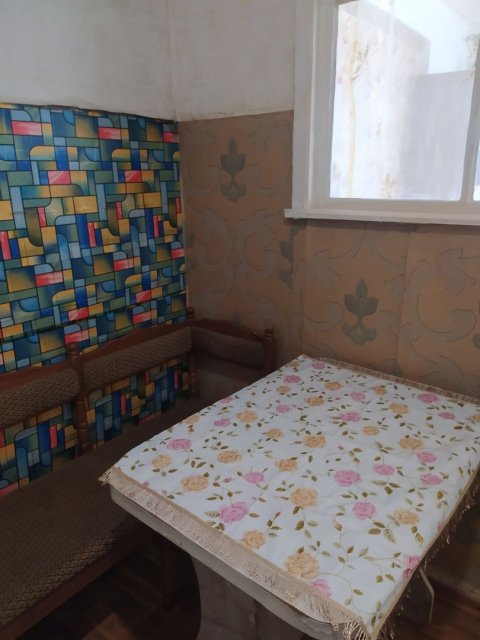 Сдам 1 комнатную квартиру в Луганске таксопарк район ТЦ Аврора-близко автовокзал.