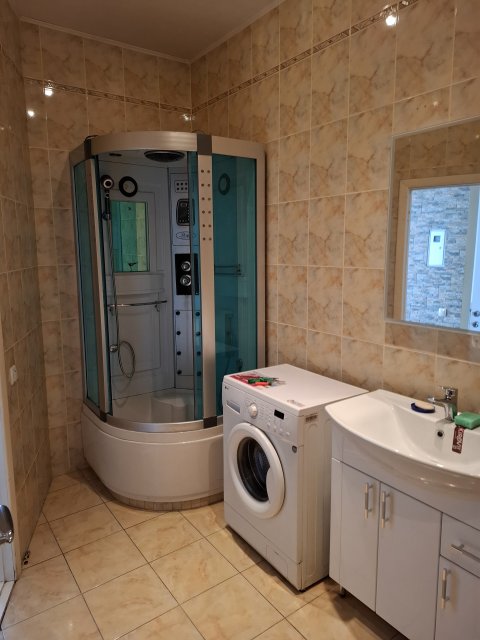 Продам 2х комнатную квартиру с АВТОНОМНЫМ отоплением р-н таксопарка