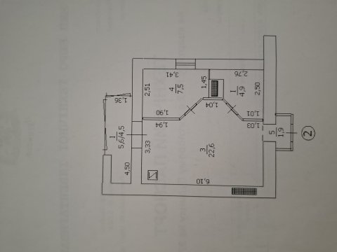 Продам 2 комнатную квартиру на кв. Ватутина 2 этаж