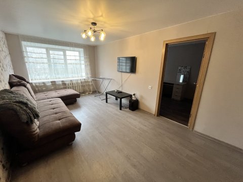 Сдам 3- к квартиру р- н кафе Печь