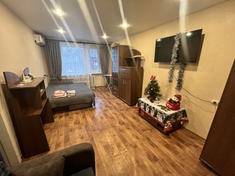 Сдам квартиру в центре Луганска