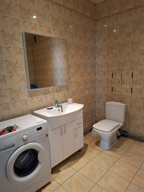 Продам 2х комнатную квартиру сталинку с АВТОНОМНЫМ отоплением р-н 5 школы