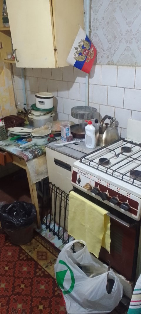 Сдам недорого 2-х комн.квартиру на Городке Завода Ор 2/3-эт,в р-не с/м Семь Морей.