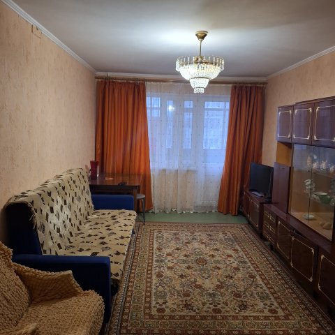 Сдам 2-х комнатную квартиру на кв Солнечном 2/5-эт,в р-не кафе Терасса,и т/ц Каштан,