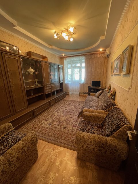 Сдам 2- к квартиру в центре Луганска