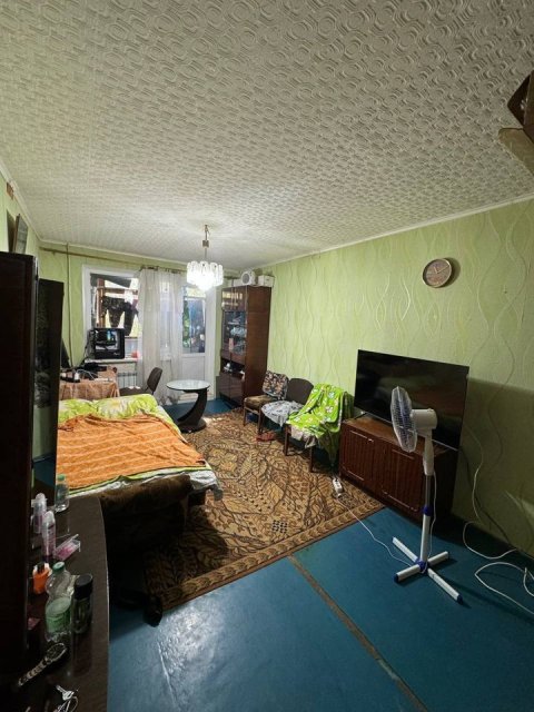 Продам 1-комн квартиру в городе Луганск квартал Левченко 6