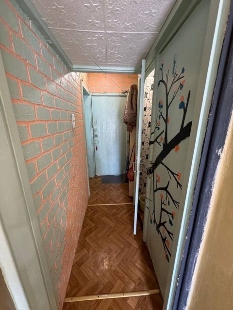 Продам 1-комн квартиру в городе Луганск квартал Левченко 7