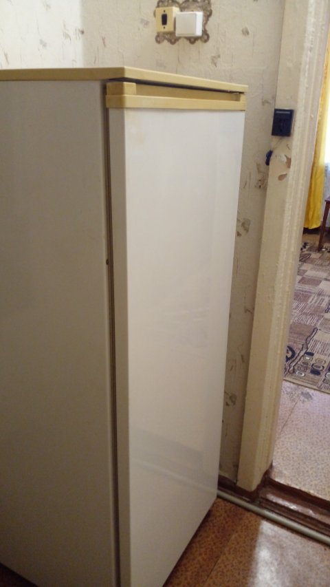 Сдам Полугостинку на кв Жукова 2/5-эт,кирп.дом,через дорогу от Машинститута.Цена 20.000рублями+небольшие коммун.усл. 8