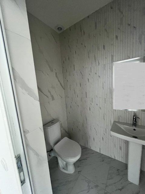 Продам коммерческие помещения в ЖК Оксфорд