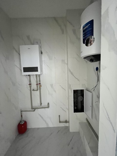 Продам коммерческие помещения в ЖК Оксфорд 3