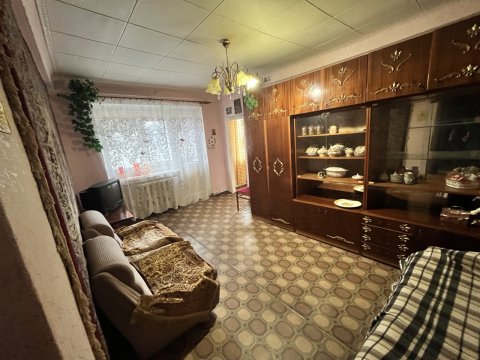 Продам 4- к квартиру на кв. Солнечном 5