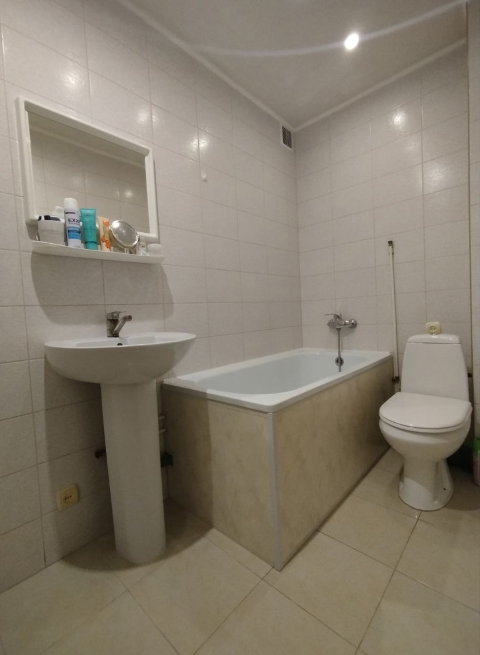 Продам 1-комнатную квартиру 8