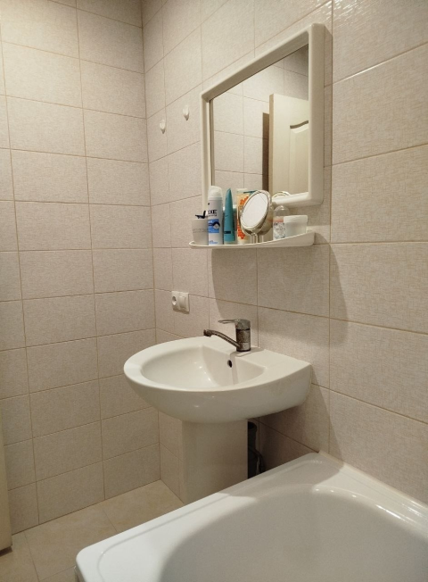 Продам 1-комнатную квартиру 1