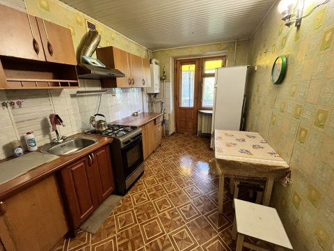 Сдам 3- к квартиру на 50 лет