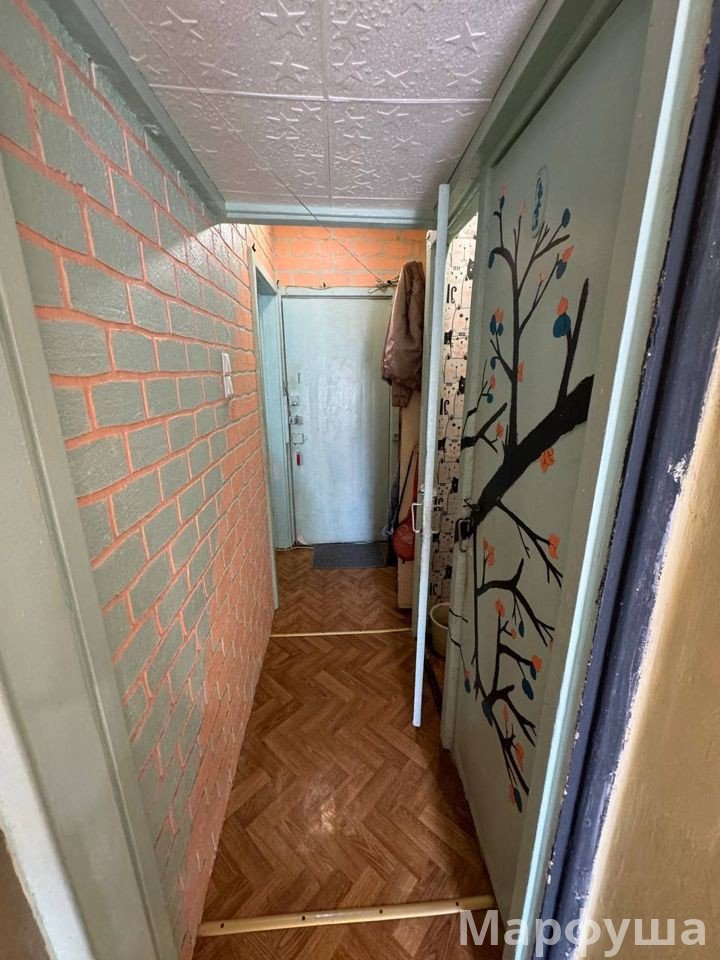 Продам 1-комн квартиру в городе Луганск квартал Левченко