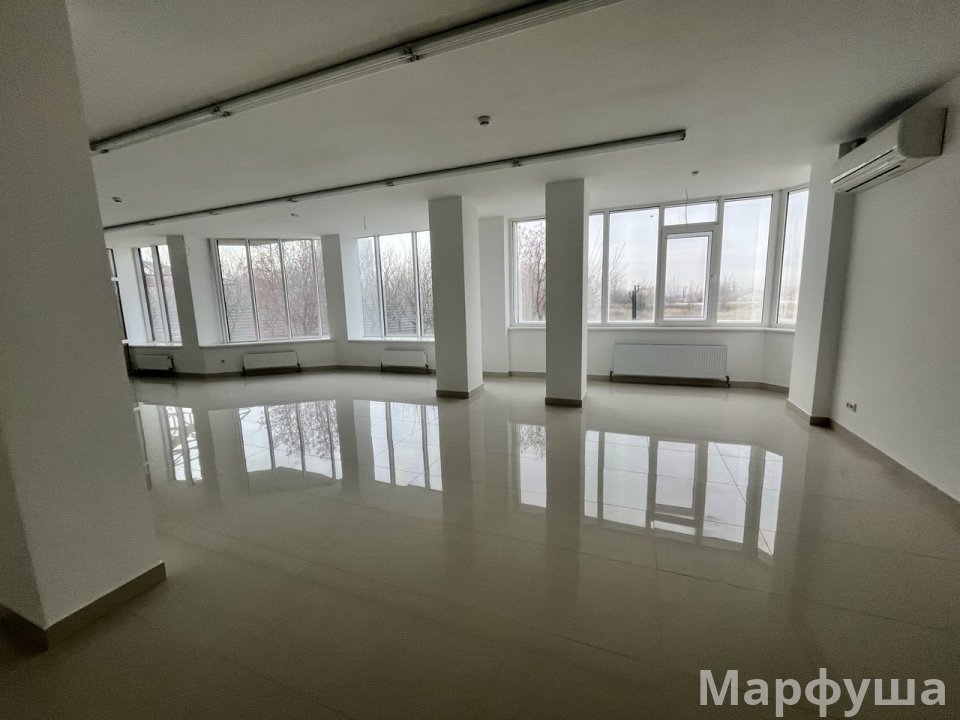 Продам коммерческие помещения в ЖК Оксфорд