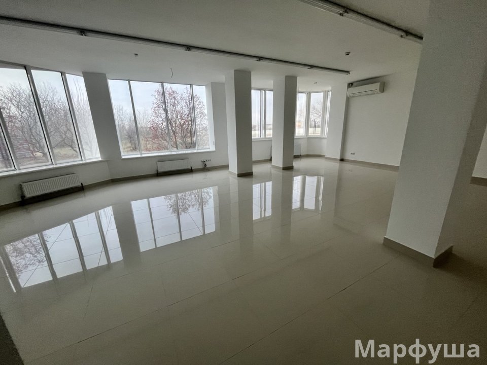 Продам коммерческие помещения в ЖК Оксфорд