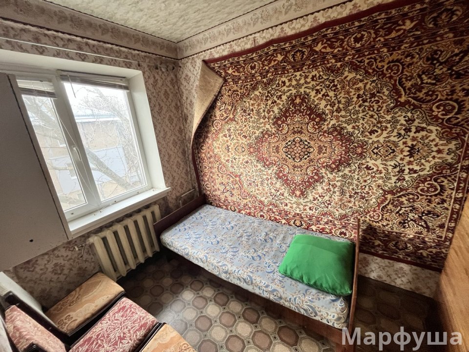 Продам 4- к квартиру на кв. Солнечном