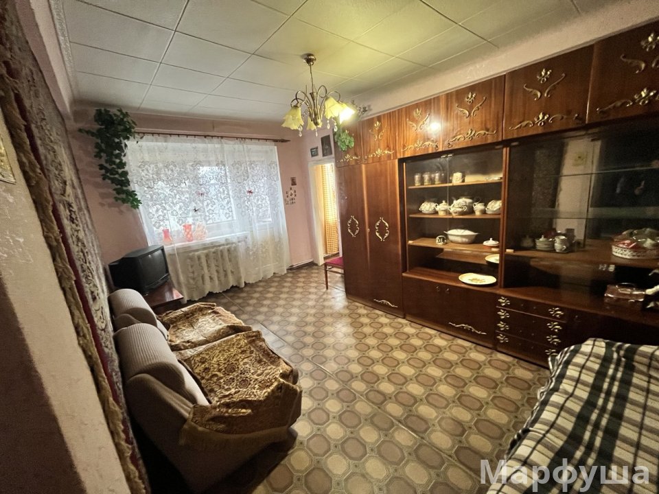 Продам 4- к квартиру на кв. Солнечном