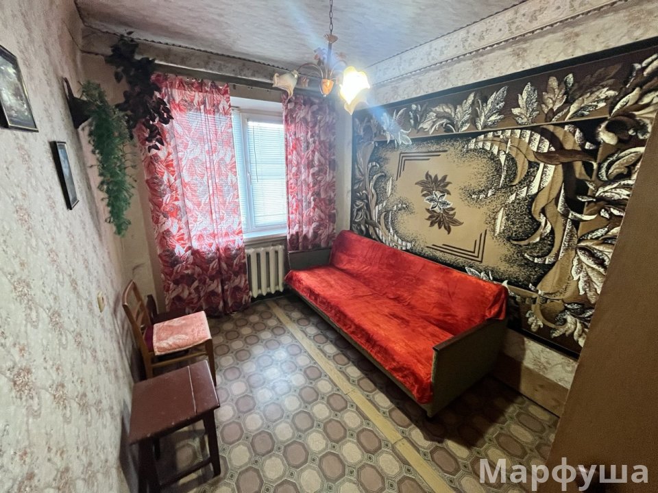 Продам 4- к квартиру на кв. Солнечном