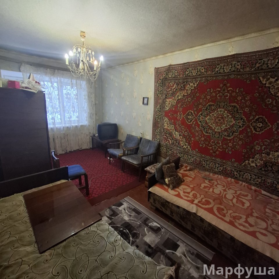 Сдам дешево 1-х комн.квартиру на восточных кварталах:в Малой Вергунке,2/3-эт,в р-не Сш №39.