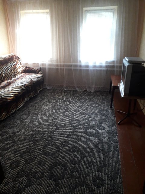 Продам дом с флигелем в р-н Атриума , для проживания 2х семей. 10