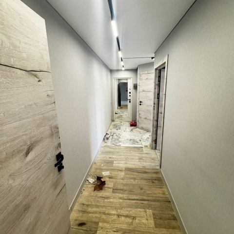 Продам 2-х комн квартиру в городе Луганск улица 30-летия Победы