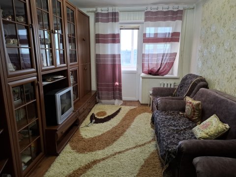 Продам 2 комнатную квартиру кв. Героев Сталинграда 9