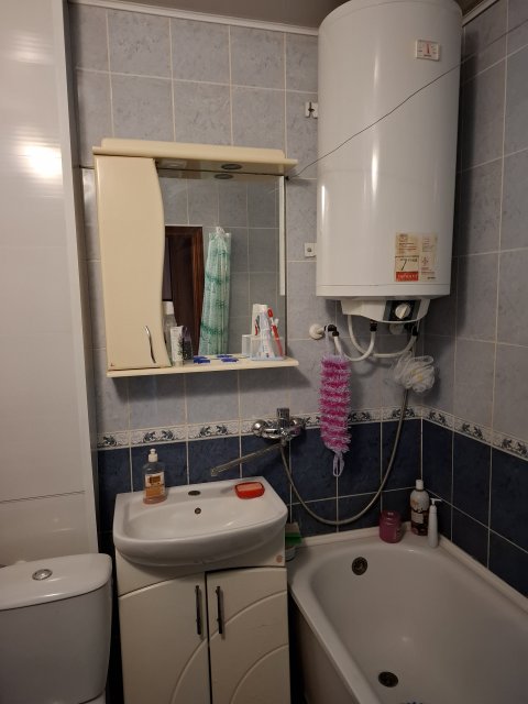 Продам 2 комнатную квартиру кв. Героев Сталинграда