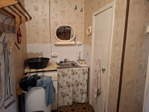 Продам 1 комнатную малосемейную квартиру на городке ОР