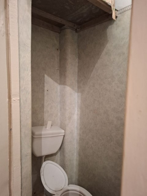 Продам 1 комнатную малосемейную квартиру на городке ОР