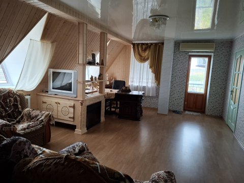 Продам дом в Красном Яру 4