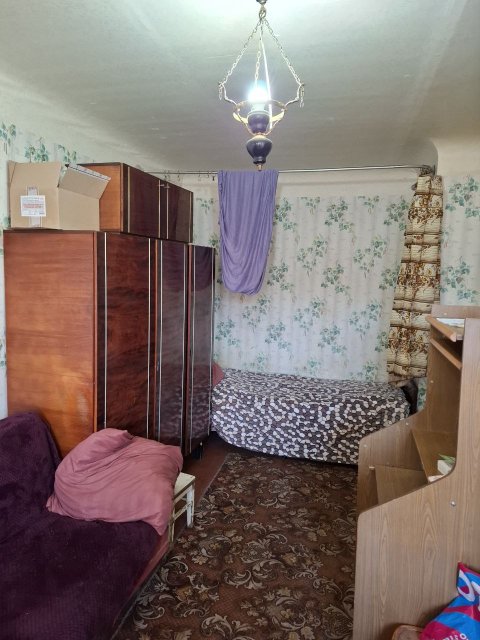 Продам 1 комнатную квартиру в р-н парка 1 мая 4