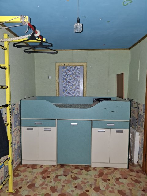 Продам 2х комнатную квартиру в центре Луганска по ул. Демехина 5