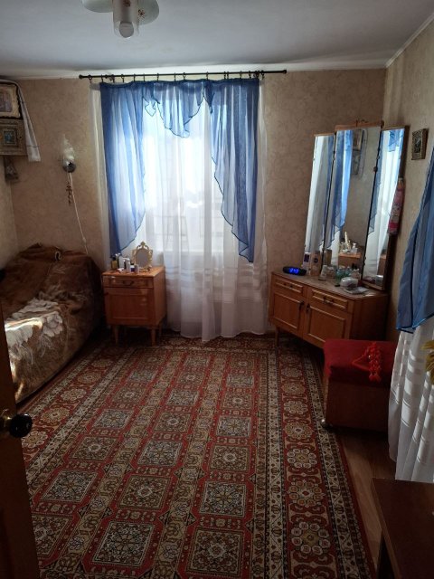 Продам дом с флигелем в р-н  27 школы , для проживания 2х семей. 3