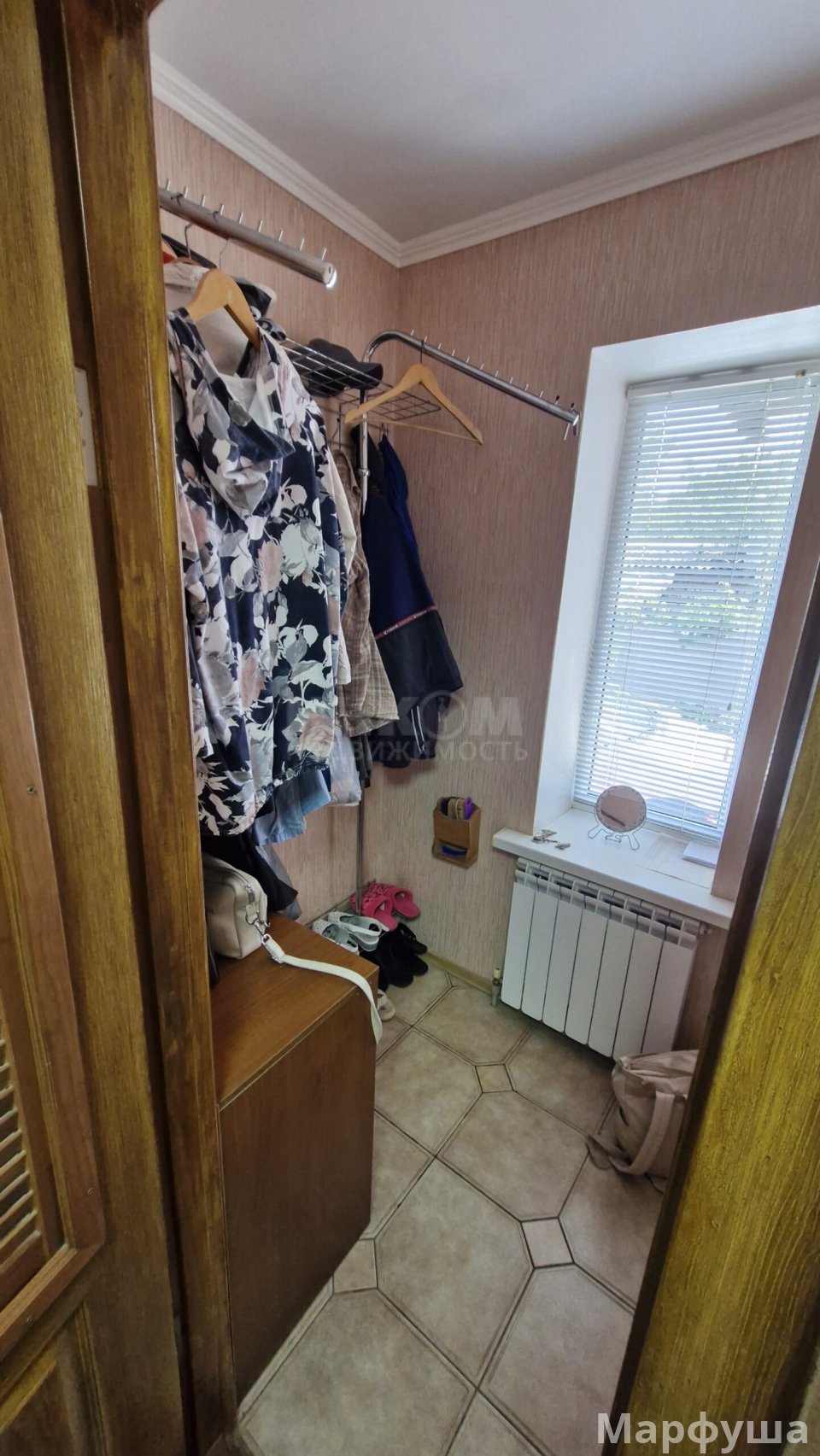 Продам 2-х этажный дом в городе Луганск