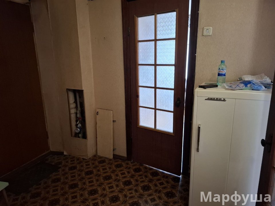 Продам 1 комнатную квартиру в центре Луганска