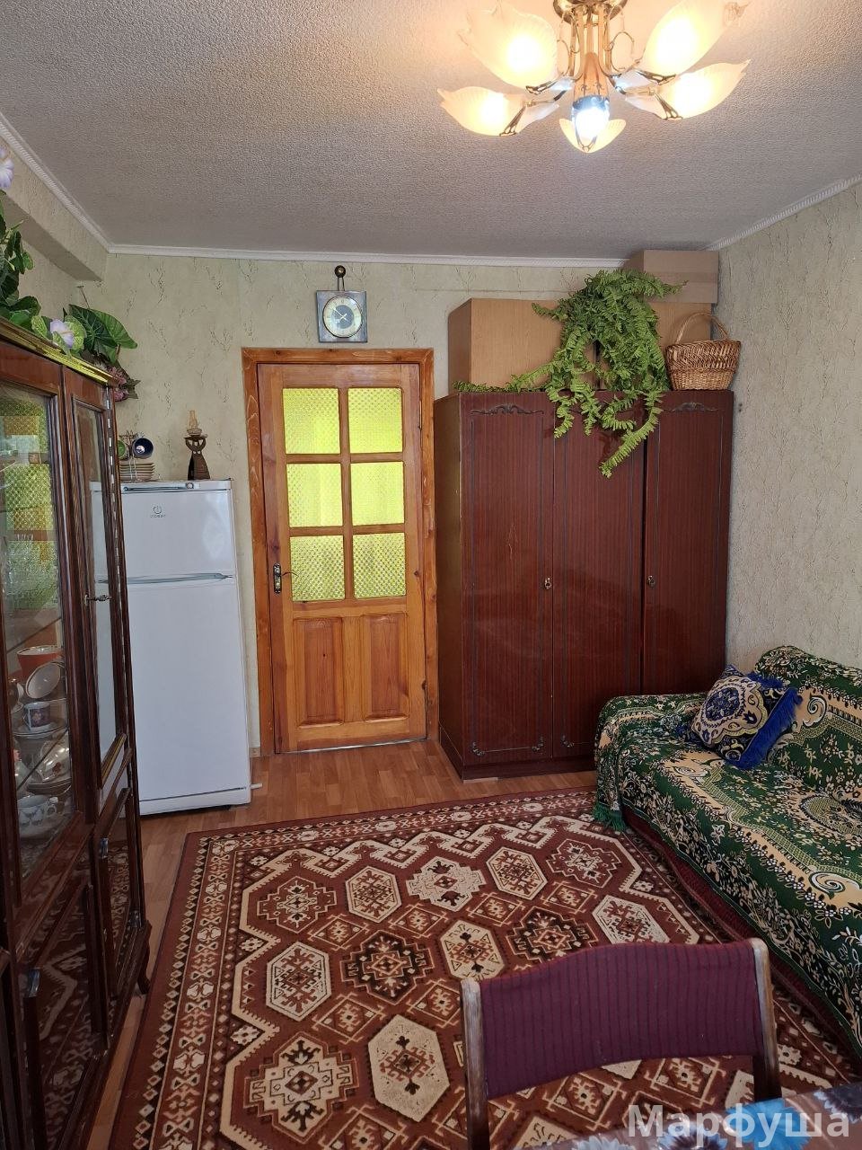 Продам 2 комнатную квартиру кв. Комарова