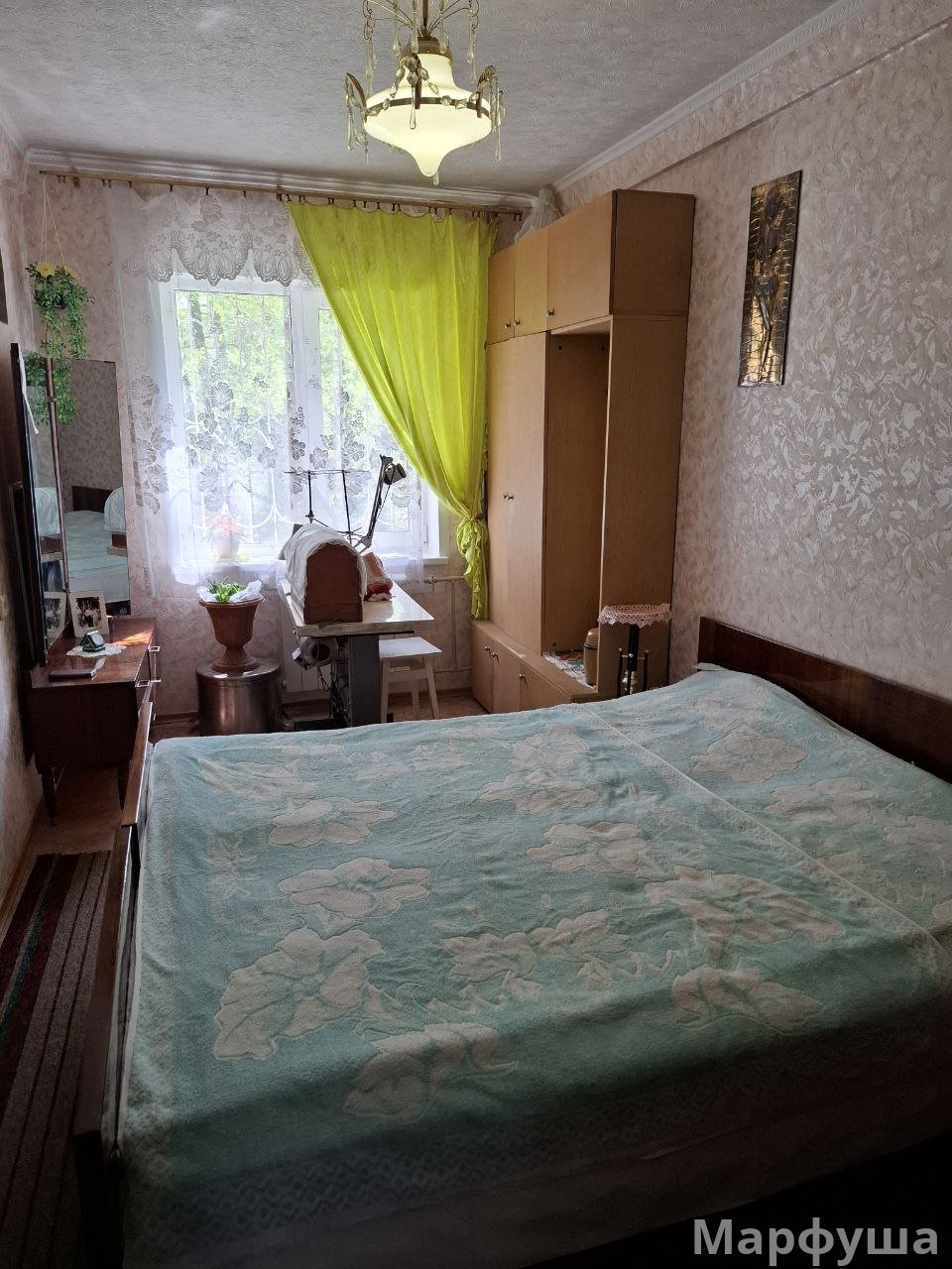 Продам 2 комнатную квартиру кв. Комарова