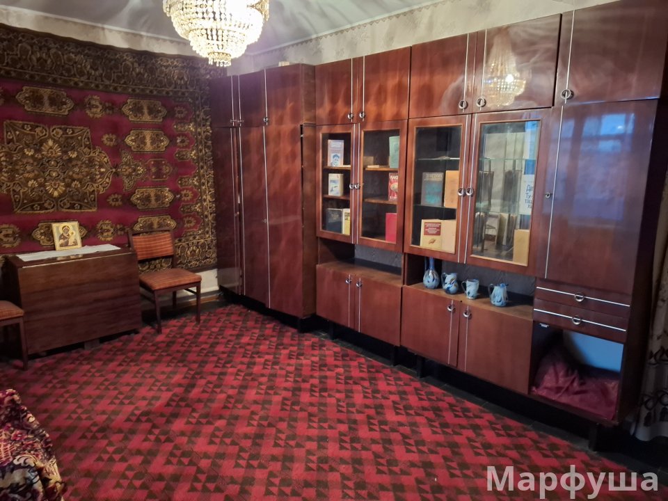 Продам 2х  комнатную квартиру с АВТОНОМНЫМ отоплением в п. Металлист