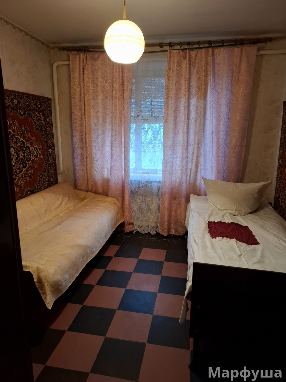 Продам 2х  комнатную квартиру с АВТОНОМНЫМ отоплением в п. Металлист