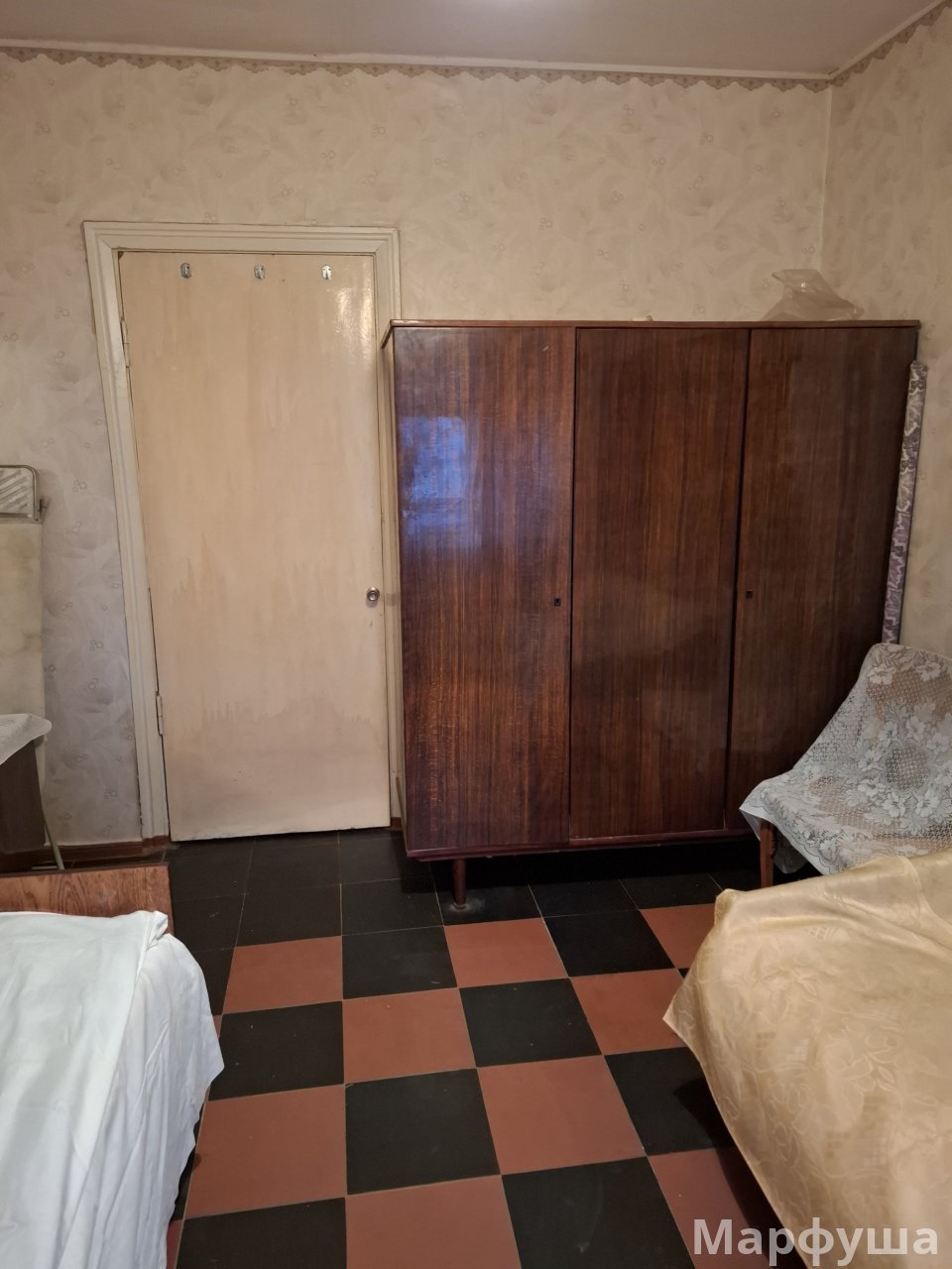 Продам 2х  комнатную квартиру с АВТОНОМНЫМ отоплением в п. Металлист