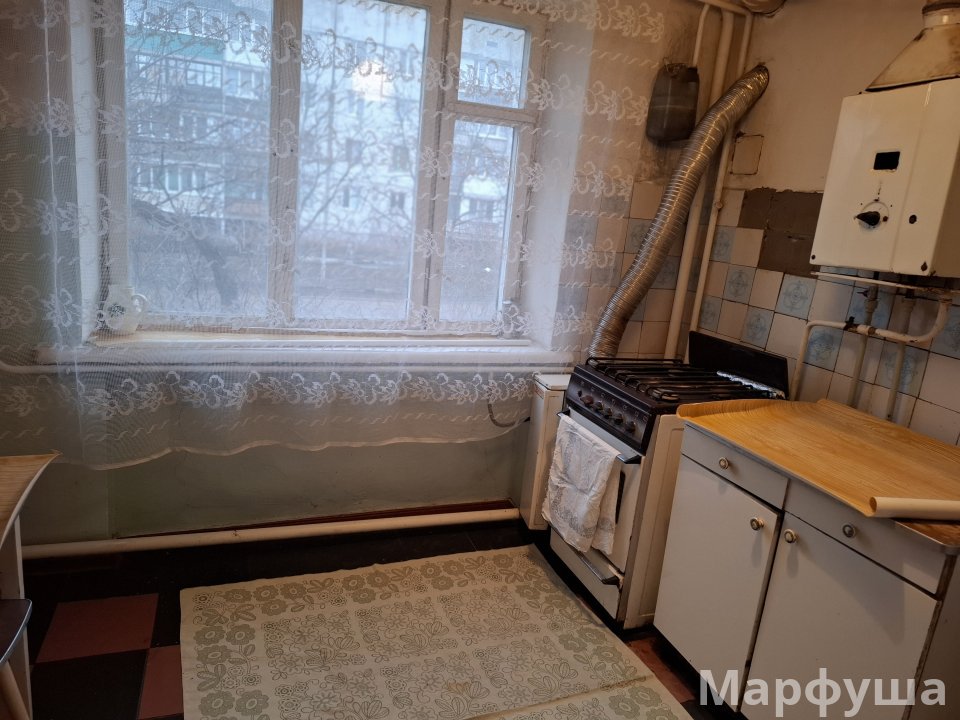 Продам 2х  комнатную квартиру с АВТОНОМНЫМ отоплением в п. Металлист