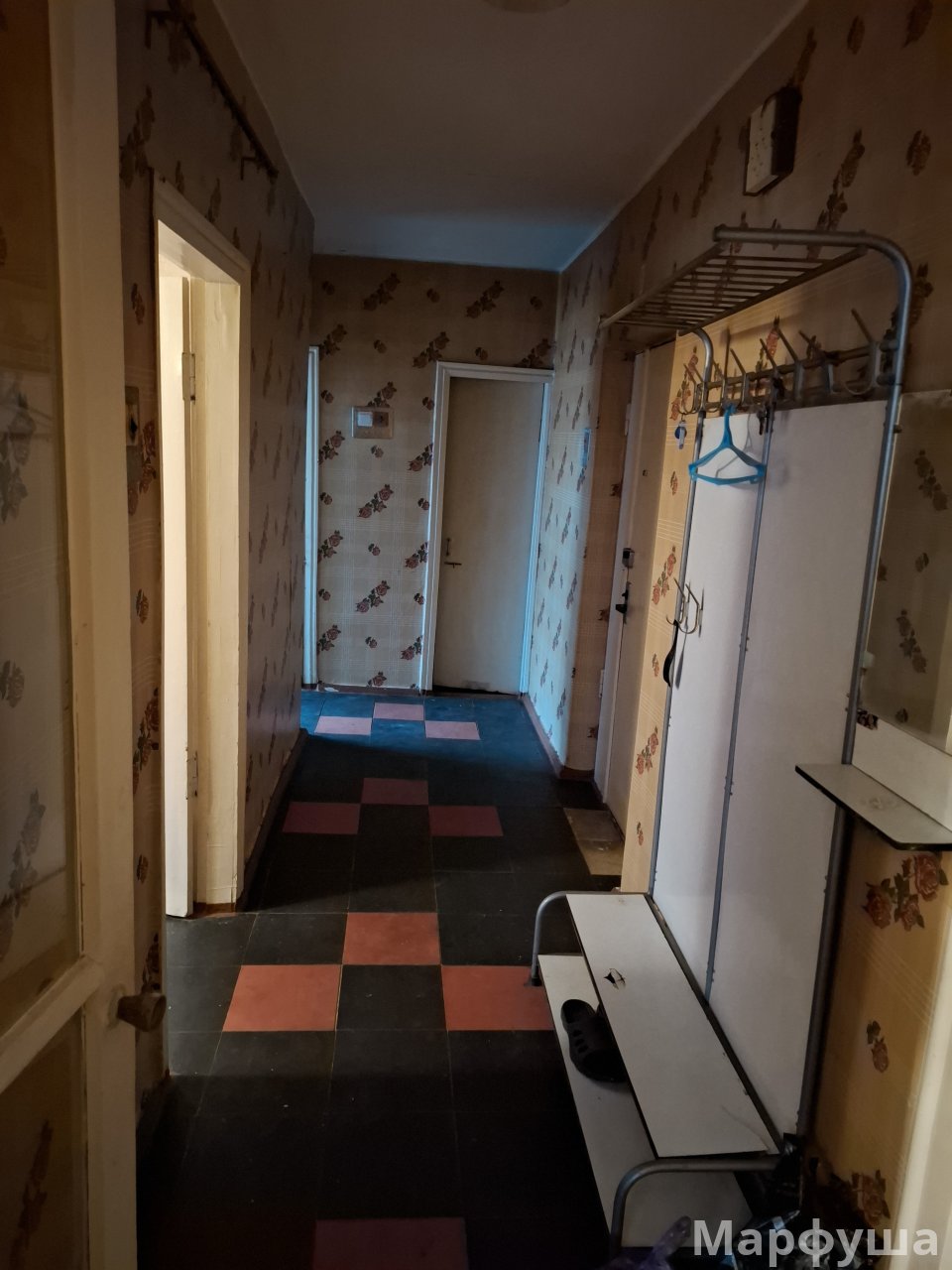 Продам 2х  комнатную квартиру с АВТОНОМНЫМ отоплением в п. Металлист