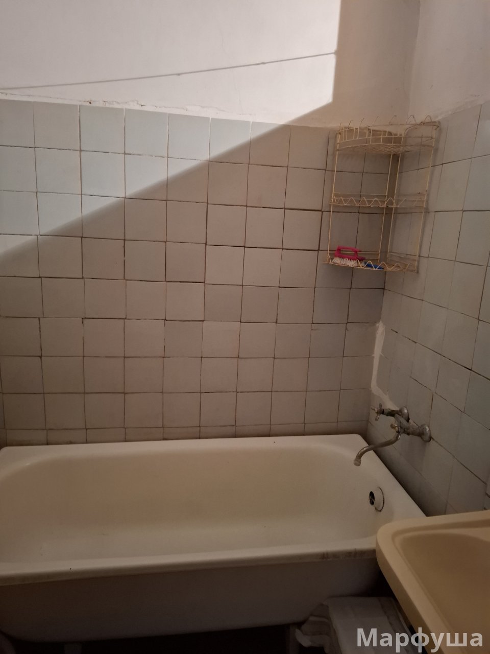 Продам 2х  комнатную квартиру с АВТОНОМНЫМ отоплением в п. Металлист