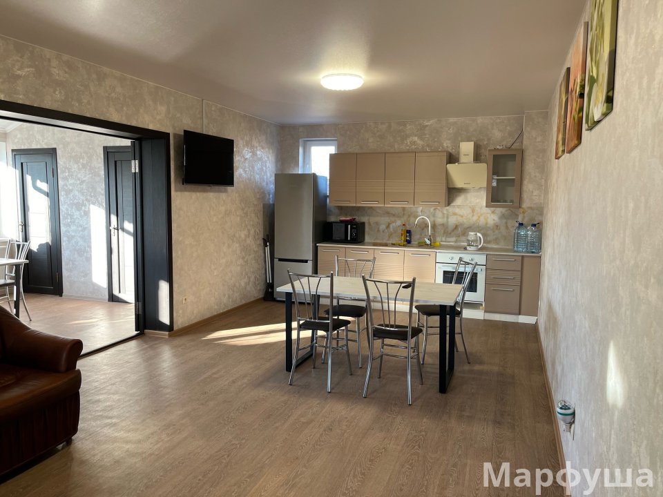 Новый 2-этажный дом с бассейном