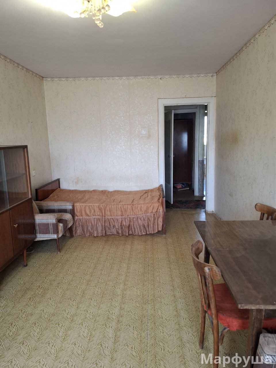 Продам 2х  комнатную квартиру с АВТОНОМНЫМ отоплением в п. Металлист